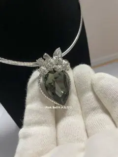 スワロフスキークリスタル使用☆ ゴージャスネックレス♪ シックブラック