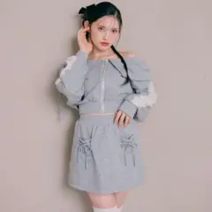 【リリーエミュリ】オフショルダースウェットセットアップ グレー 新品未使用