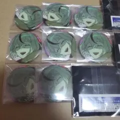 OVER REQUIEMZ オーバーレクイエムズ オバレク ミニ缶バッジ モリィ OVER REQUIEMZ オバレク モリィ 缶バッジ 5点 - メルカリ