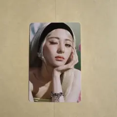【ケース付】LE SSERAFIM YUNJIN トレカ