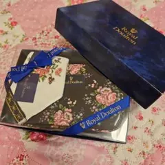 Royal Doulton　ロイヤルドルトン　新品ポーチ・タオルハンカチ　セットのサムネイル