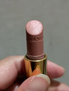 CHANEL ルージュアリュール１３番ピンクベージュ 口紅 ゴールドケース中古品
