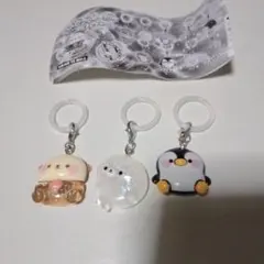 ガチャガチャ　ぷかうみ（ラッコ、アザラシ、ペンギン）めじるしチャーム　3個セット
