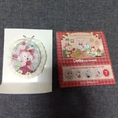 新品 シェリーメイ ワッペン ダッフィーとフレンズ ストロベリー柄ピンバッジ