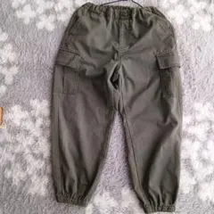 GU　オリーブグリーン カーゴパンツ