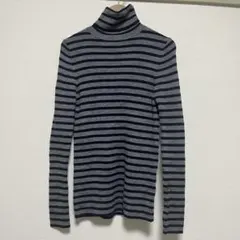 UNIQLO メリノリブタートルネックセーター
