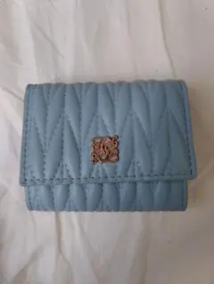 水色 キルティング 三つ折り財布