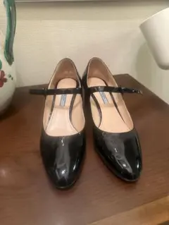 週末だけ値下げ　PRADA ブラック エナメルパンプス39