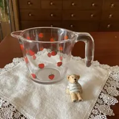 いちごプロフ様専用　新品　いちご柄　軽量カップ　350㎖