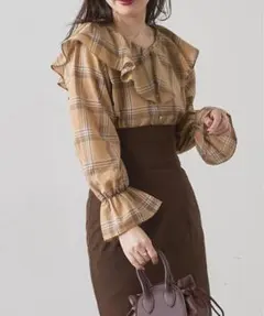 natural couture フリル衿キャンディスリーブブラウスのサムネイル