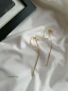 変形オーバル＊ロング キャッチチャーム ピアス＆イヤリング