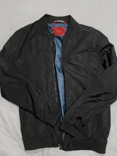 ZARA MAN 黒 ブルゾン ジッパーポケット付き