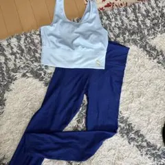 ★断捨離中なのでお早めに！ PUMAのデザインが可愛いヨガウェアセットのサムネイル