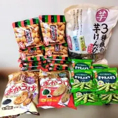 お菓子まとめ売り。