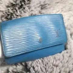 LOUIS VUITTON ルイヴィトン エピ キーケース 6連 ブルー 使用感