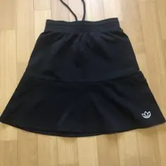 adidas ブラック スカート M 3本ライン