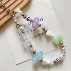 ハンドメイド໒꒱⋆雲 花 くま ビーズ ストラップ スマホ チャーム