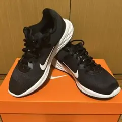 Nike Revolution6 NN ウィメンズ　23.5センチ