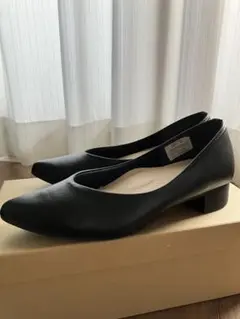 美品　velikoko ヴェリココ パンプス 小さいサイズ　BK 就活のサムネイル