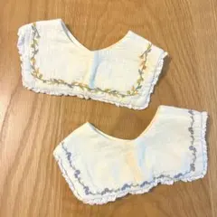 よだれかけ　付け襟　juo スタイ　つけ襟　刺繍入り　アイボリー　小花柄のサムネイル