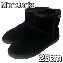 Minnetonka ムートンブーツ ブラック 25cm　ミネトンカ レディースのサムネイル