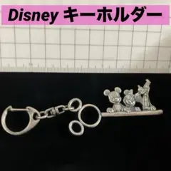 ディズニー　キーホルダー　ミッキーマウスミニーマウス　グーフィー