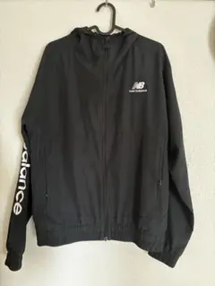 new balance ウィンドブレーカー ブラック　Sサイズ