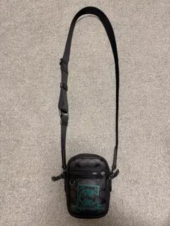 Terrain Crossbody（テレイン クロスボディ）
