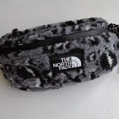 THE NORTH FACE フリースボディバッグ レオパード　チャコールグレー