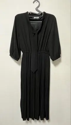 GLACIER プリーツ ワンピース 黒 Mサイズ