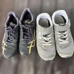 アシックス スニーカー