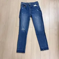 Item thumbnail for item 4af44b05-c6b6-4284-bb43-2ff092374297