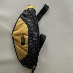 THE NORTH FACE ボディバッグ ブラック/イエロー
