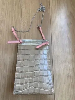 Item thumbnail for item 4d1a750e-e2a4-40e5-8a65-c97ad4ba44a8