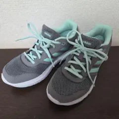 グレー ミントグリーン　スニーカー(adidas)