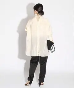 VERMEIL par iena シアーシャツ 長袖 アイボリーのサムネイル