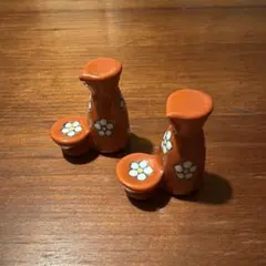 茶オレンジ色 花模様 陶器製箸置き 2個セット