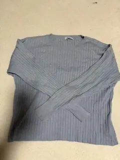 リブ編みライトブルー長袖ニット