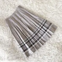 《アクアスキュータム》 (S) プリーツスカート 日本製 レナウン きれいめ