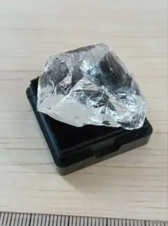 マダガスカル産　水晶　原石　美品　透明感あり