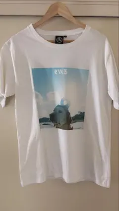 RADWIMPS 特別展 〜無人島に持っていき忘れた1枚〜 Tシャツ L RADWIMPS 特別展 〜無人島に持っていき忘れた1枚〜 Tシャツ L - メルカリ