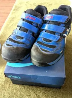 Item thumbnail for item b050fe5e-f415-4ec5-8348-7deb4b6b5aa7