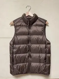 ユニクロ　ウルトラライトダウンベスト