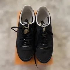 NIKE ブラック スニーカー
