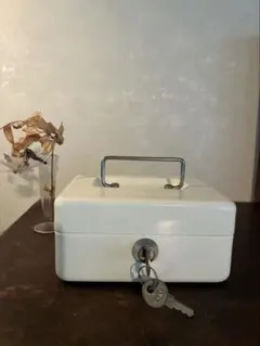 Item thumbnail for item b8d21d4c-73f7-44b5-a15a-01f259e1ea7d