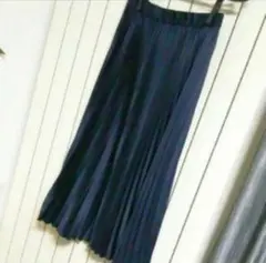 プリーツスカート