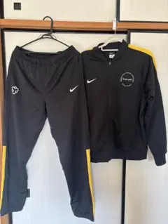 Nike ジャージ上下セット ブラック/イエロー　【XLサイズ】