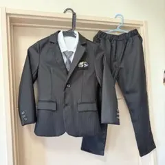 【入学式等】130㌢男子スーツ上下セット（ネクタイベスト付き）