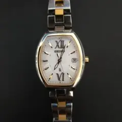 SEIKO ルキア レディ・トノーソーラー電波 レディース　腕時計　美品