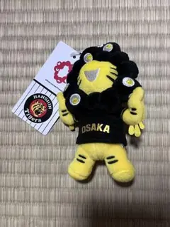 阪神タイガース ミャクミャク ぬいぐるみ カラビナ ブラック - メルカリ